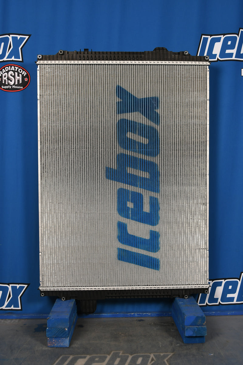 Load image into Gallery viewer, Kenworth T660 / W900 / W900B2 Radiator # 604062
