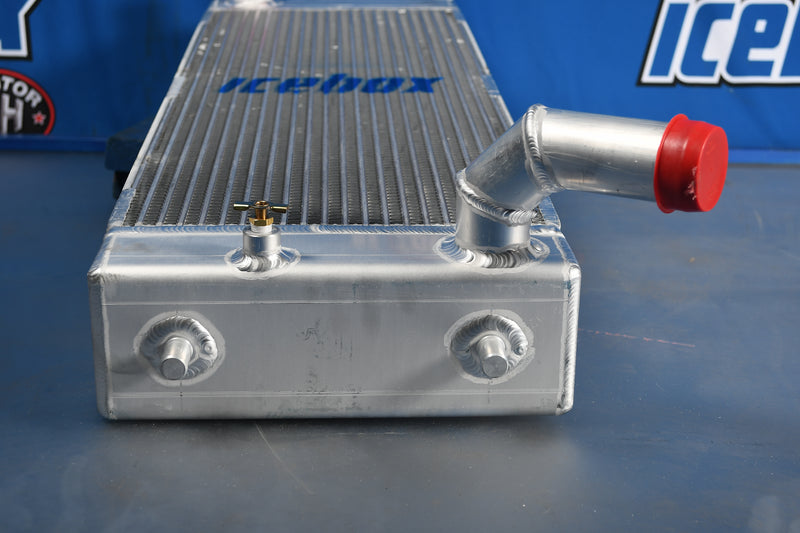 Load image into Gallery viewer, Komatsu PC228USLC-3E0 Radiator # 930284
