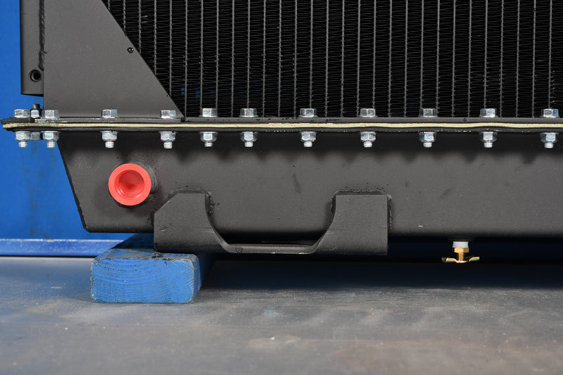 Load image into Gallery viewer, Mack Radiator # 605000
