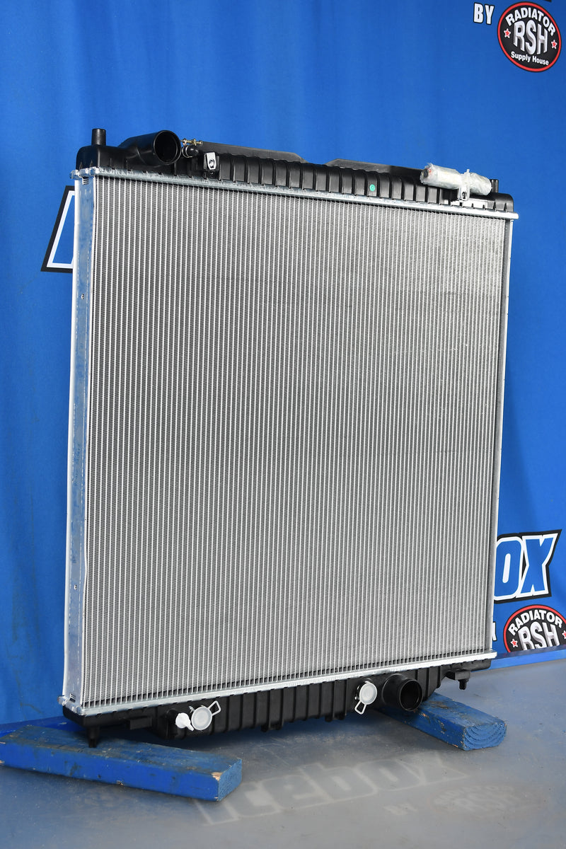 Load image into Gallery viewer, Ford Pick Up Radiator # 600054
