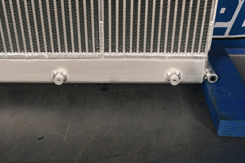 Load image into Gallery viewer, Freightliner Columbia, Cascadia Radiator # 601416
