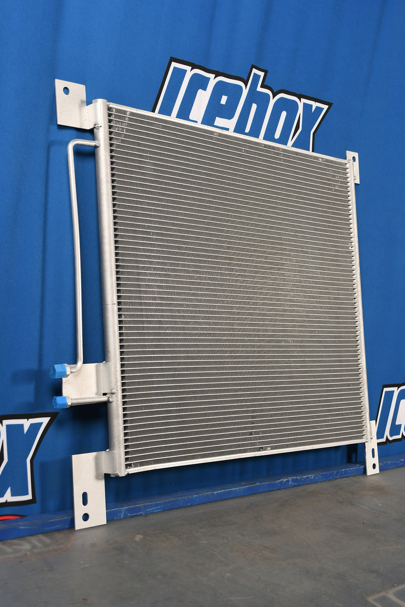 Load image into Gallery viewer, International 5000,8000,9200 Series AC Condenser # 603822
