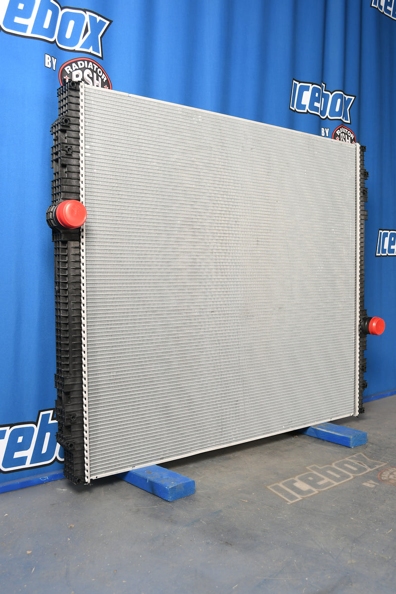Load image into Gallery viewer, Kenworth T-800W Radiator # 604104
