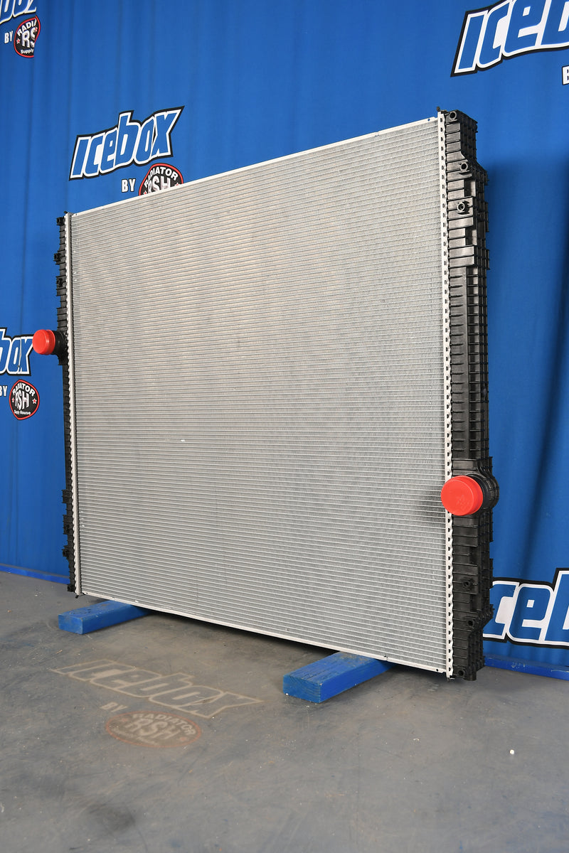 Load image into Gallery viewer, Kenworth T-800W Radiator # 604104
