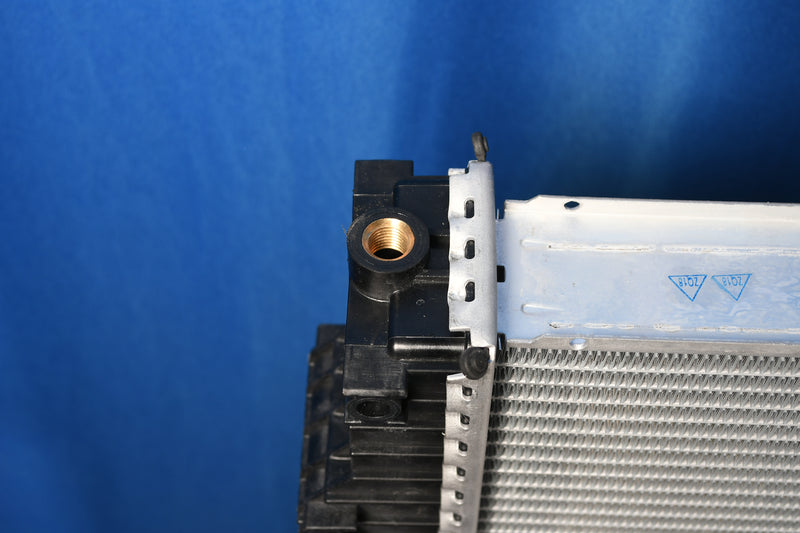 Load image into Gallery viewer, Kenworth T-800W Radiator # 604104

