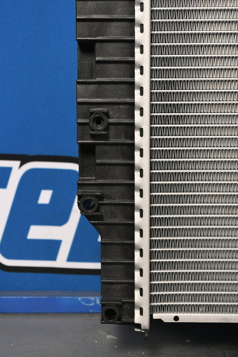 Load image into Gallery viewer, Kenworth T-800W Radiator # 604104

