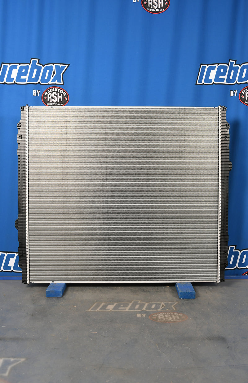 Load image into Gallery viewer, Kenworth T-800W Radiator # 604104
