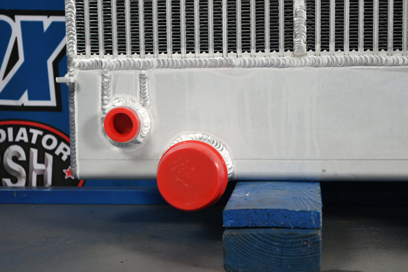 Load image into Gallery viewer, International 7600 Radiator # 603149
