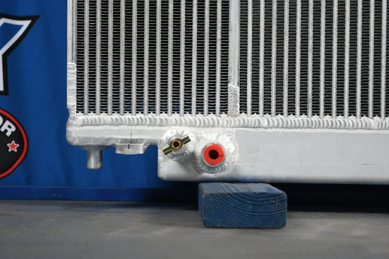 Load image into Gallery viewer, Onan GGLB / 150KW GenSet Radiator # 990072
