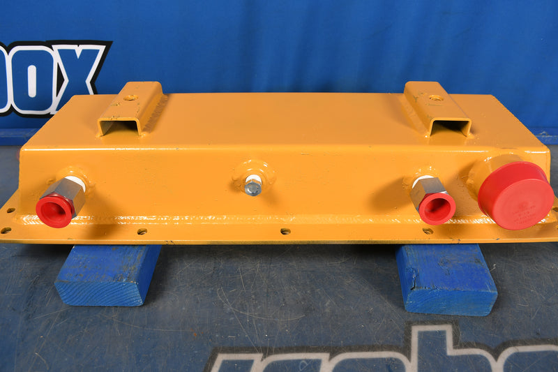 Load image into Gallery viewer, Caterpillar D4H, 517, D4HT SKlll, D4H lll Bottom Tank # 865136
