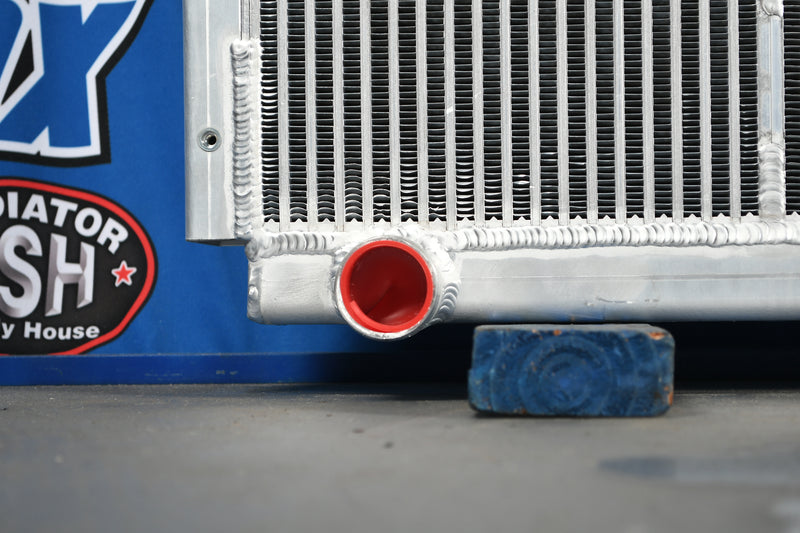 Load image into Gallery viewer, New Holland 1095 Hay Wagon Radiator # 910005
