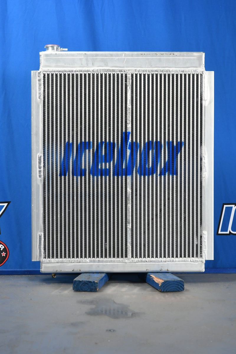 Load image into Gallery viewer, New Holland 1095 Hay Wagon Radiator # 910005

