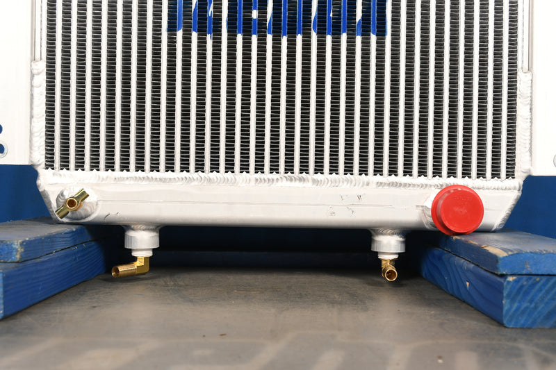 Load image into Gallery viewer, Toyota Forklift Radiator # 940254

