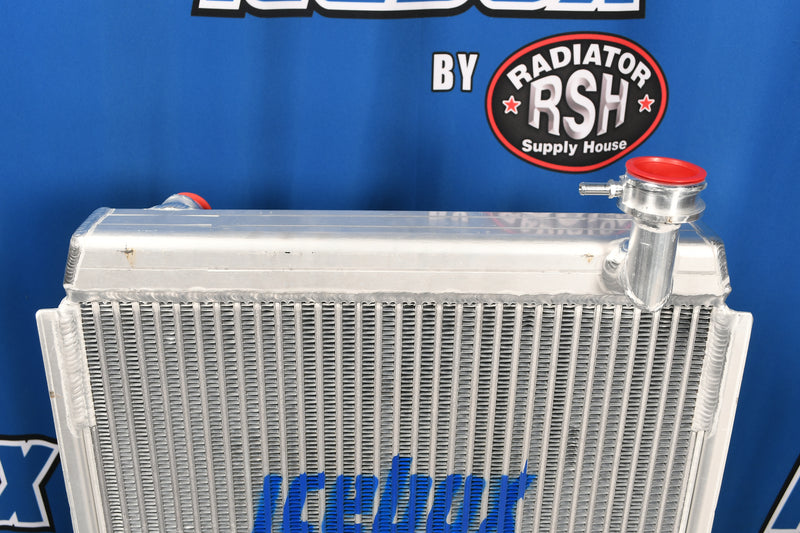 Load image into Gallery viewer, Toyota Forklift Radiator # 940254
