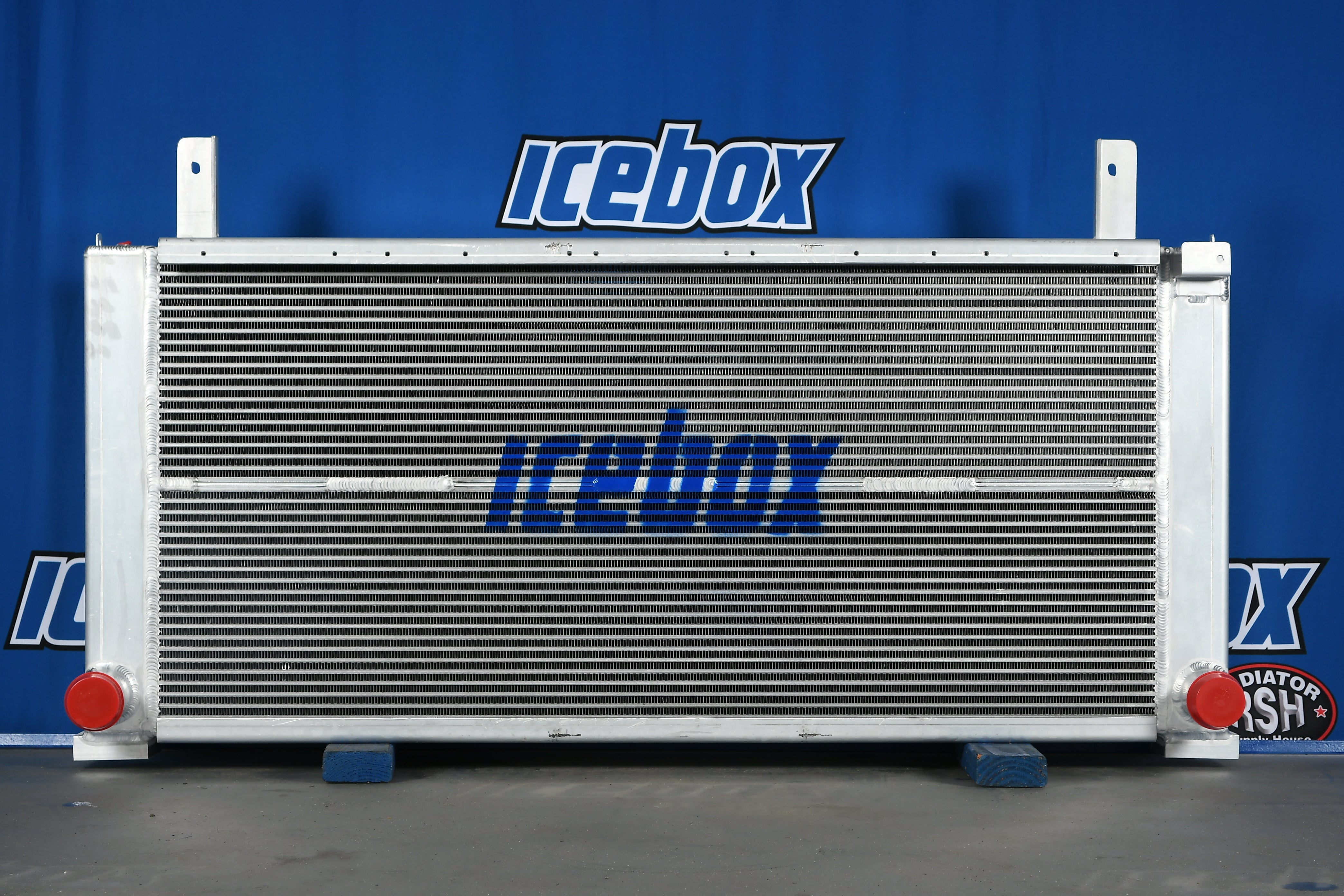 MCI E4500, J4500 Radiator # 740971 – Radiator Supply House