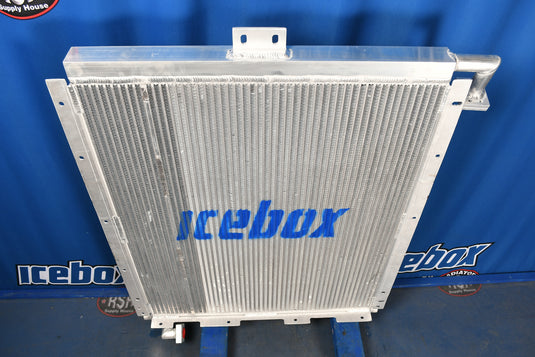 Volvo 4600. 4600B, L160 Oil Cooler