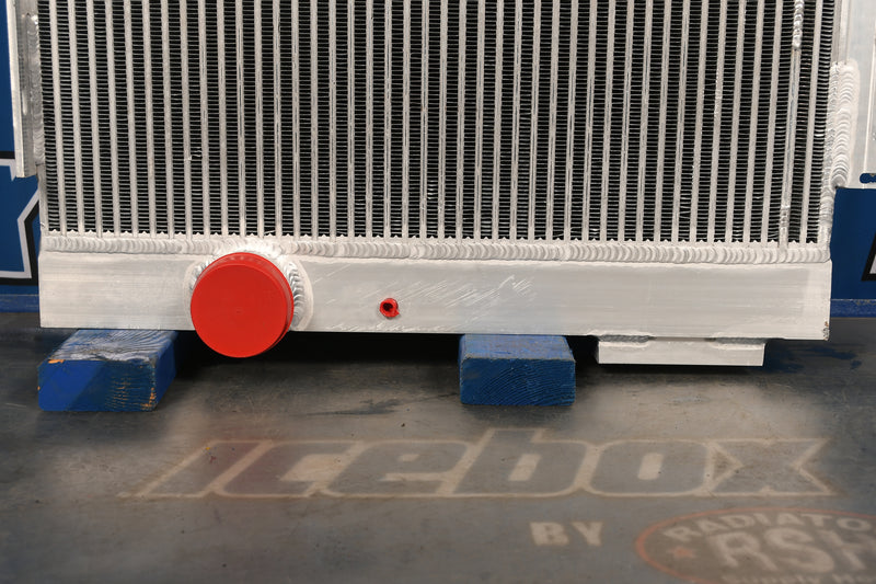 Load image into Gallery viewer, Peterson 4700, Tub Grinder Radiator # 891005
