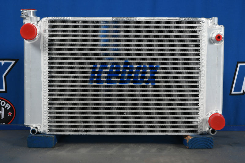 Load image into Gallery viewer, Hyster H155FT Radiator # 940138
