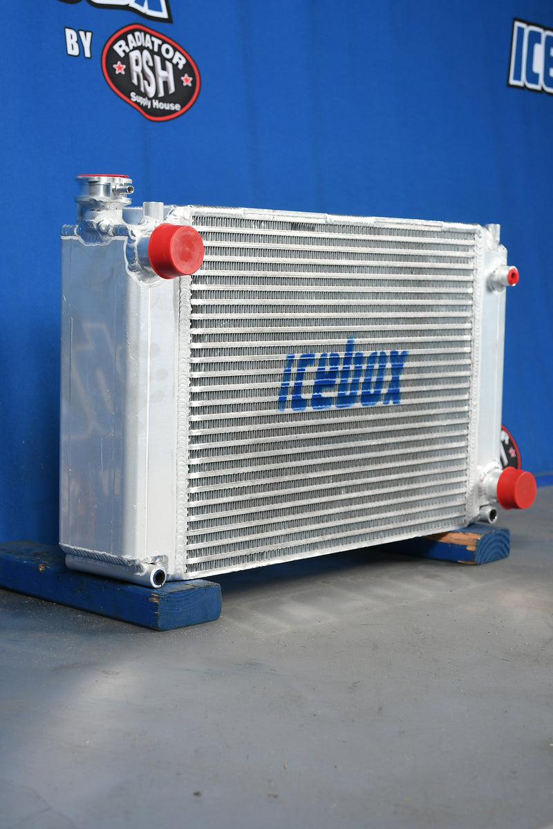 Load image into Gallery viewer, Hyster H155FT Radiator # 940138
