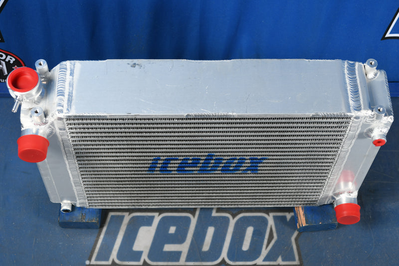 Load image into Gallery viewer, Hyster H155FT Radiator # 940138
