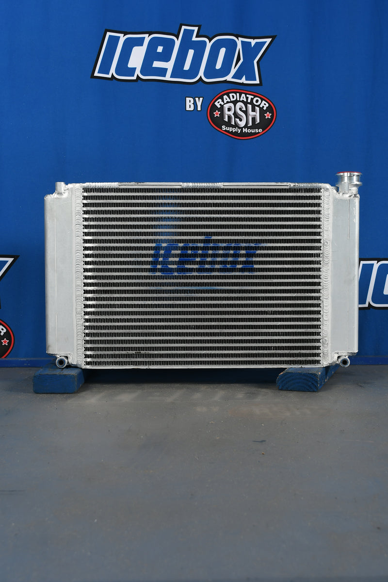 Load image into Gallery viewer, Hyster H155FT Radiator # 940138
