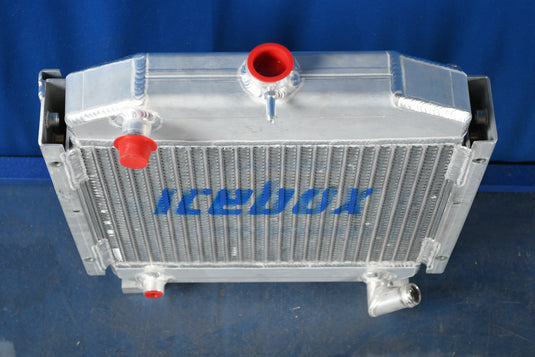 John Deere 670 Radiator
