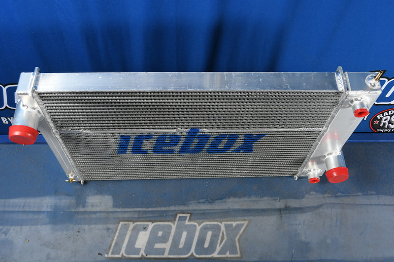 Load image into Gallery viewer, Ford F750 Radiator # 600071
