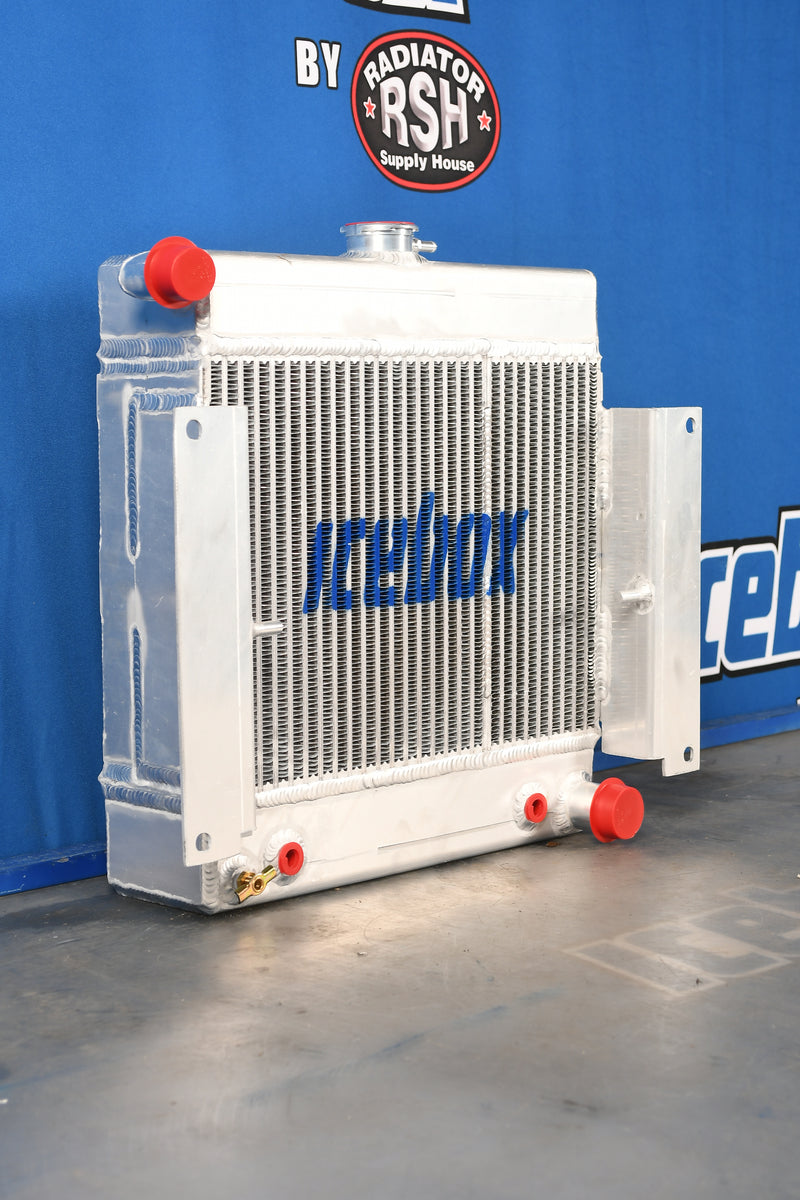 Load image into Gallery viewer, Hyster S40E Radiator # 940256

