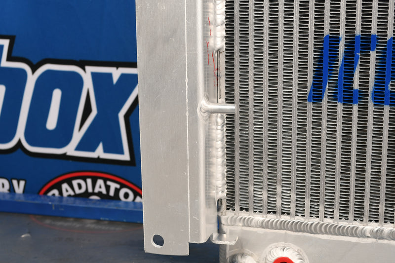 Load image into Gallery viewer, Hyster S40E Radiator # 940256
