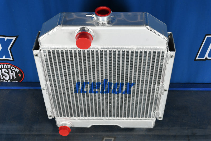 Load image into Gallery viewer, Ford / New Holland 4430 Radiator # 910046
