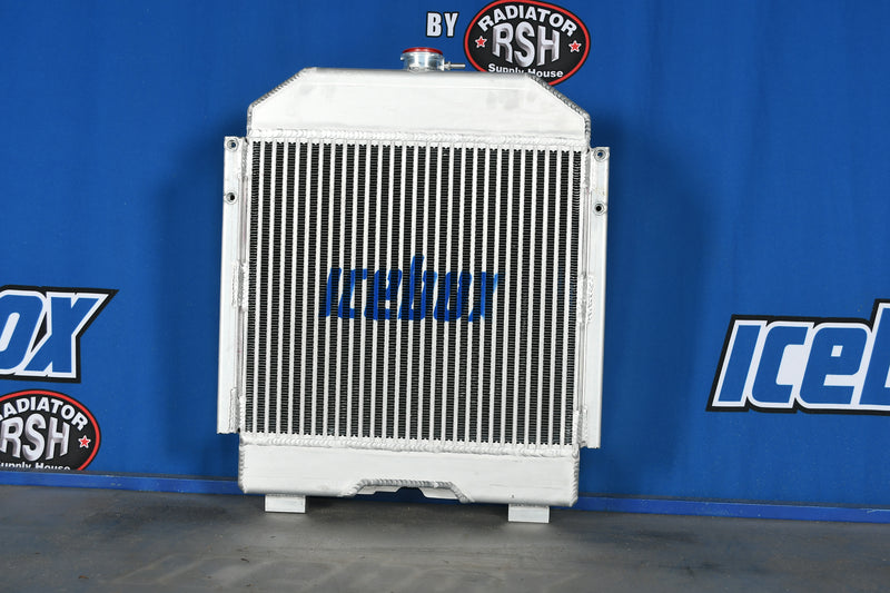 Load image into Gallery viewer, Ford / New Holland 4430 Radiator # 910046
