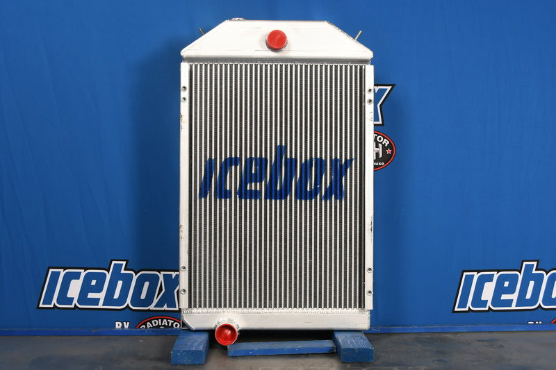 Load image into Gallery viewer, John Deere 4440 Radiator # 870427
