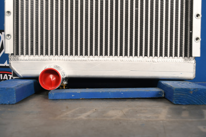 Load image into Gallery viewer, John Deere 4440 Radiator # 870427
