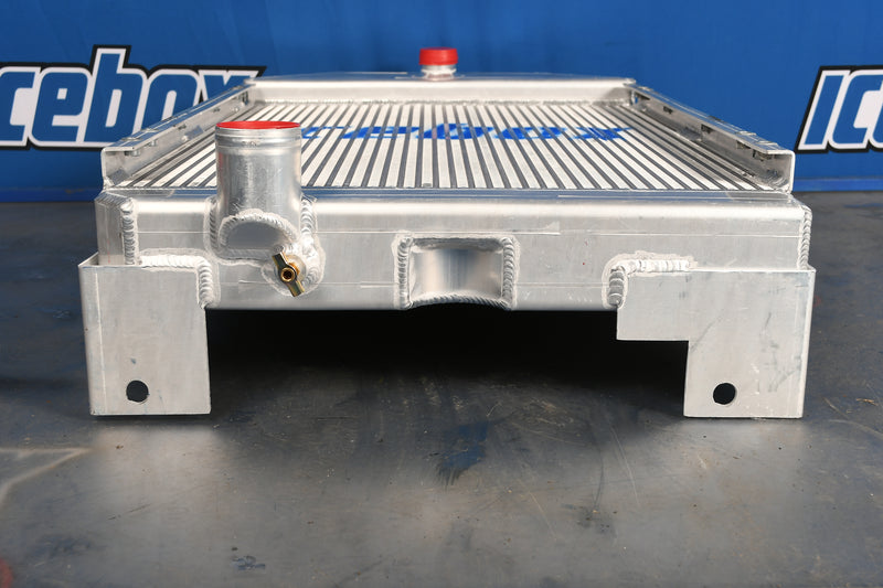 Load image into Gallery viewer, John Deere 4440 Radiator # 870427
