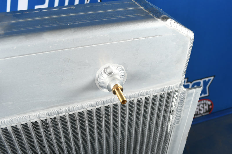 Load image into Gallery viewer, Onan DGBB Radiator # 990156

