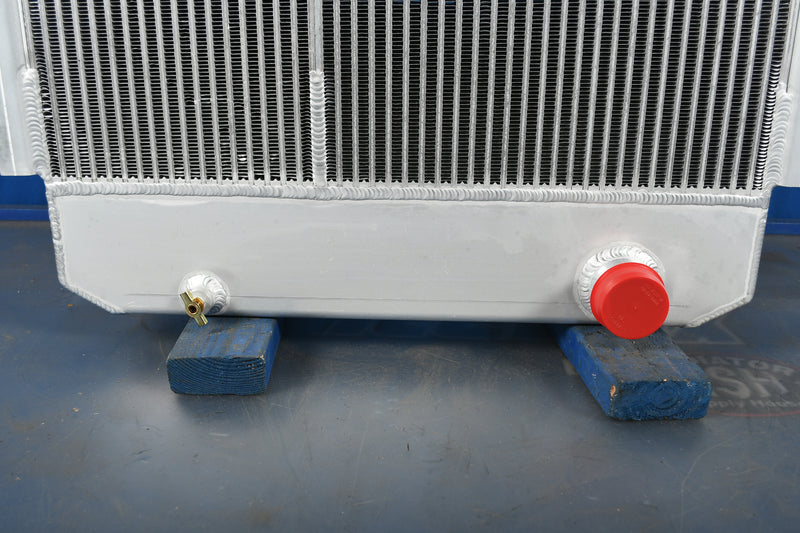 Load image into Gallery viewer, Onan DGBB Radiator # 990156
