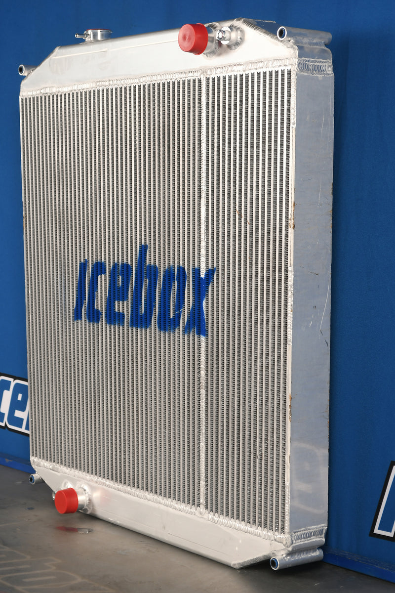 Load image into Gallery viewer, New Holland H8080 Radiator # 910025
