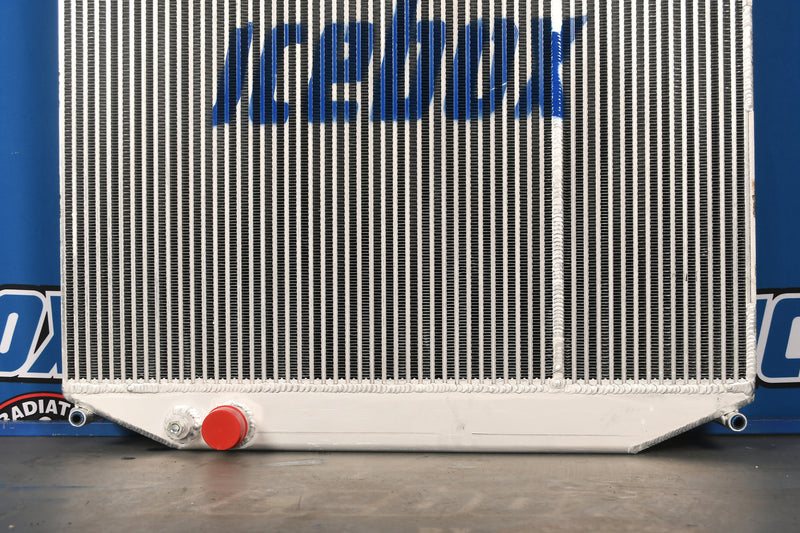 Load image into Gallery viewer, New Holland H8080 Radiator # 910025
