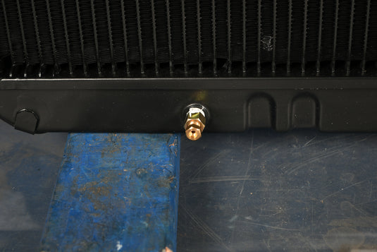 International 493361C4, 493361C3, 493361C2 Radiator
