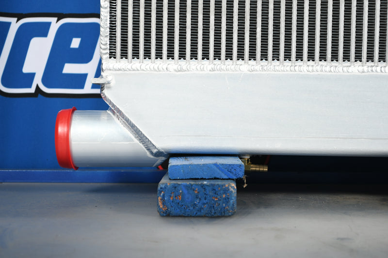 Load image into Gallery viewer, Caterpillar 735, 740 Radiator # 850963
