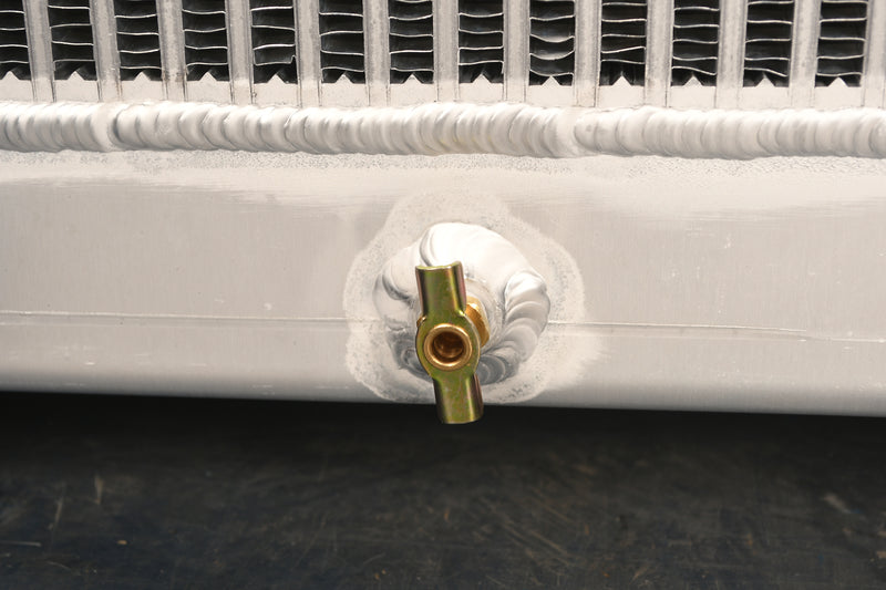 Load image into Gallery viewer, Case 9250, 9260, 9350 Radiator # 845855

