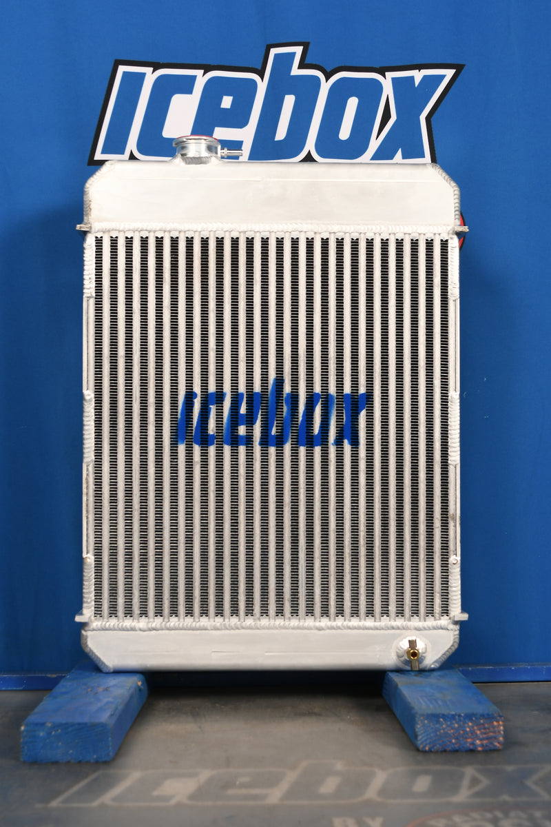 Load image into Gallery viewer, John Deere 3400 Telehandler Radiator # 870222
