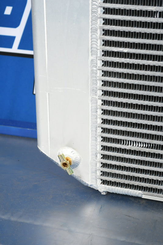 Chevrolet / GMC / Chevy / GM Radiator