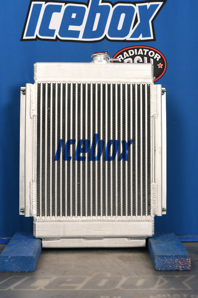 Load image into Gallery viewer, Isuzu 3CE1-BDZP1E Radiator # 990590
