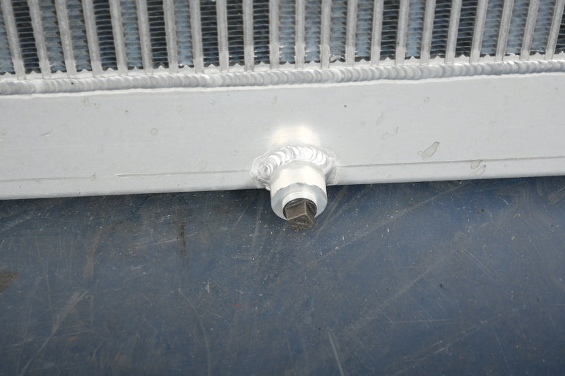Load image into Gallery viewer, Generac 16L, 400KW Radiator # 990480
