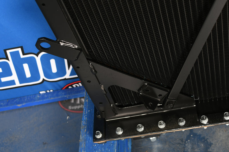 Load image into Gallery viewer, Kenworth T-600, T-800 Radiator # 604024
