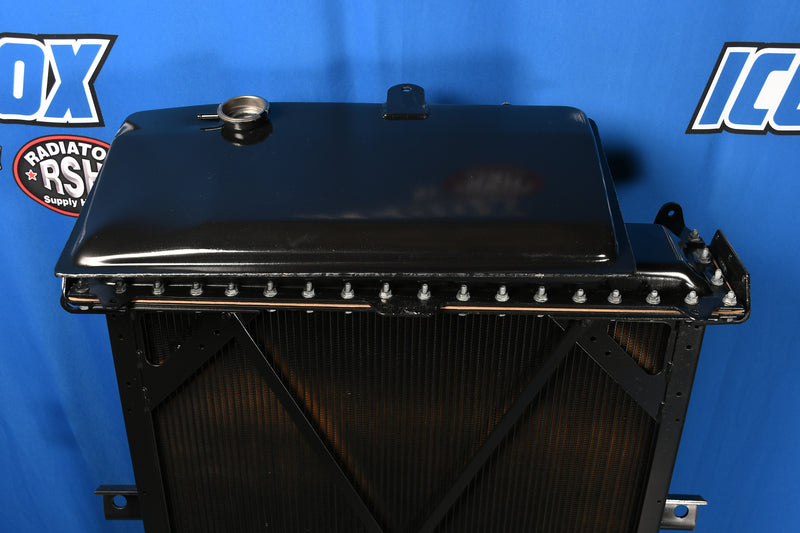 Load image into Gallery viewer, Kenworth T-600, T-800 Radiator # 604024
