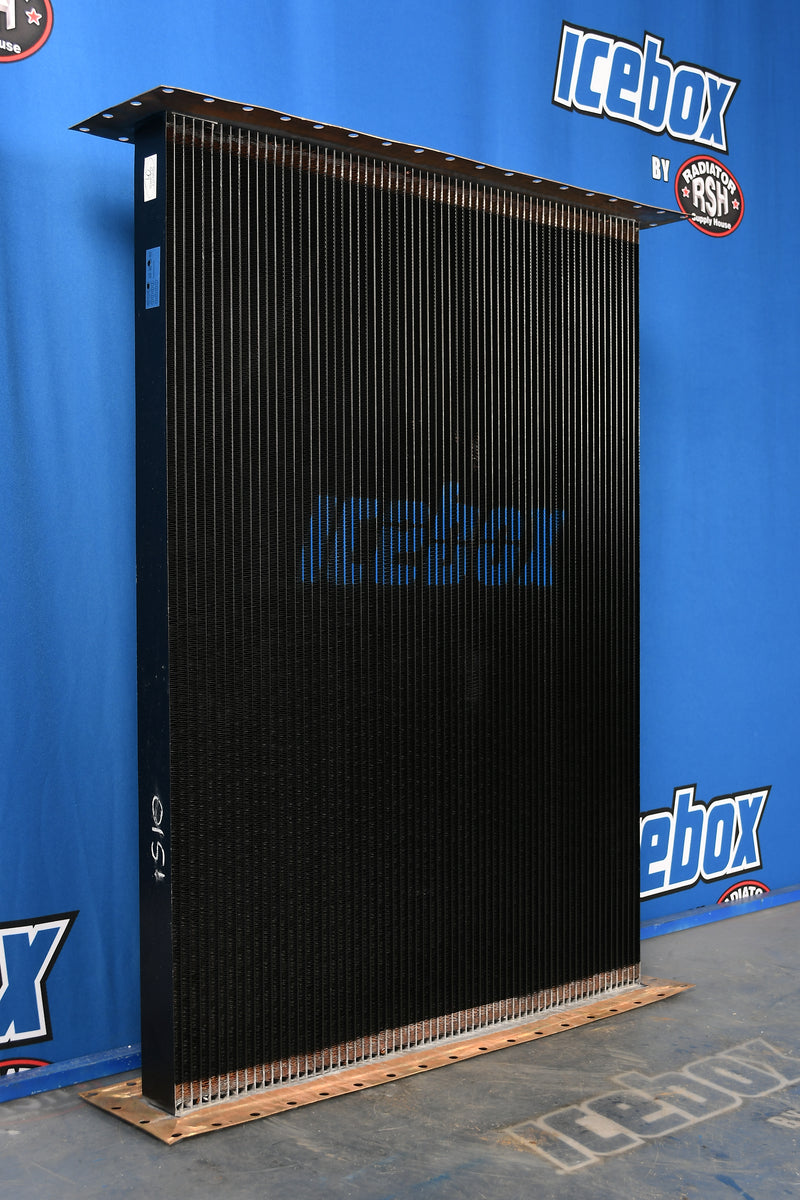 Load image into Gallery viewer, Kenworth T-800 / T-600 / W900L Radiator Core # 604212
