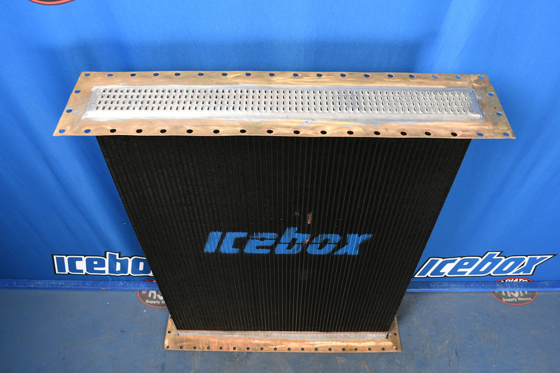 Load image into Gallery viewer, Kenworth T-800 / T-600 / W900L Radiator Core # 604212
