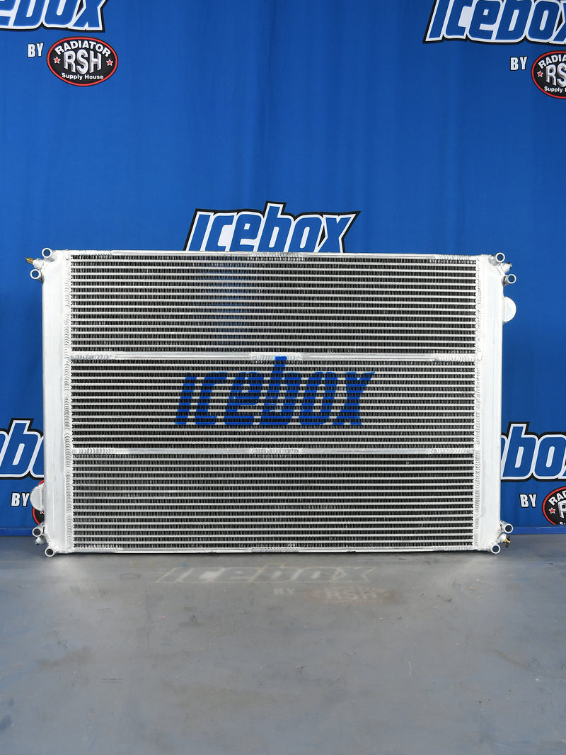 Load image into Gallery viewer, Fleetwood Discovery Radiator # 720025
